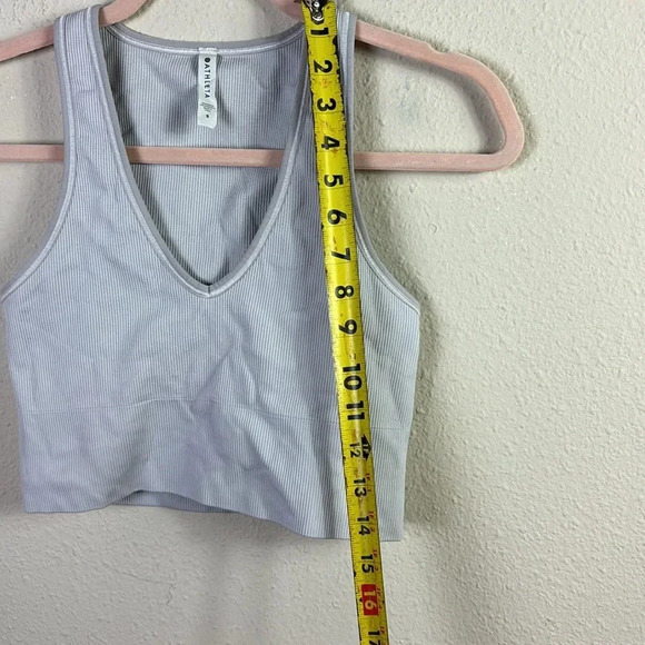 Athleta Seamless Crop Tank Top Ribbed in light grey size Small - Picture 5 of 6